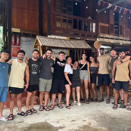 Hakuna Matata Homestay 마이쩌우 외부 사진