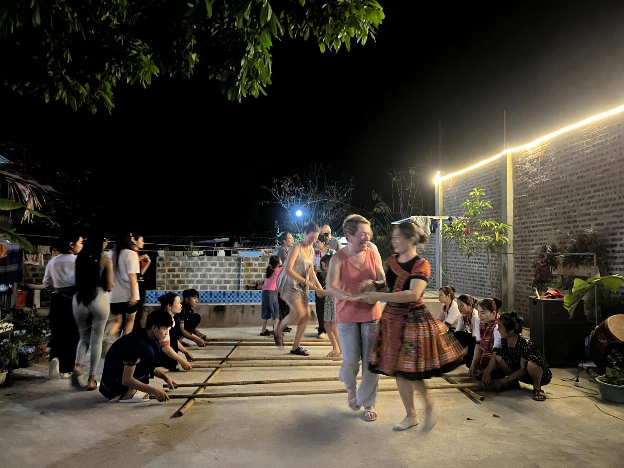 Hakuna Matata Homestay 마이쩌우 외부 사진