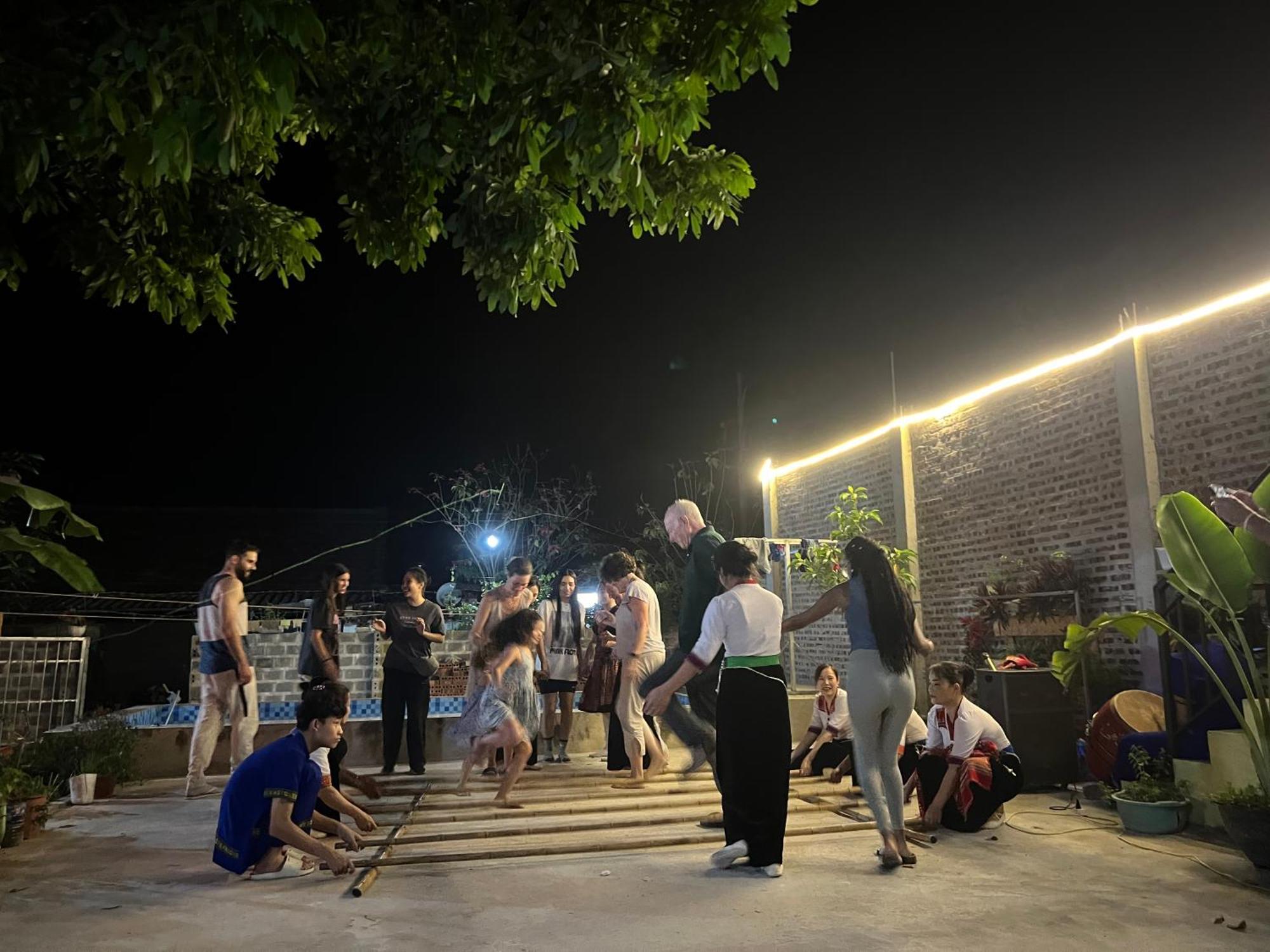 Hakuna Matata Homestay 마이쩌우 외부 사진