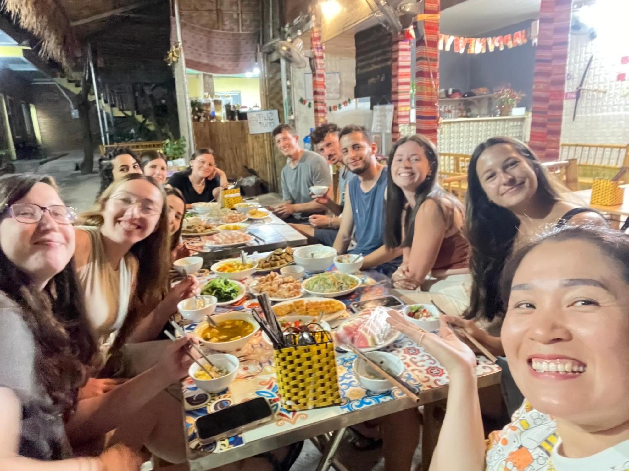 Hakuna Matata Homestay 마이쩌우 외부 사진