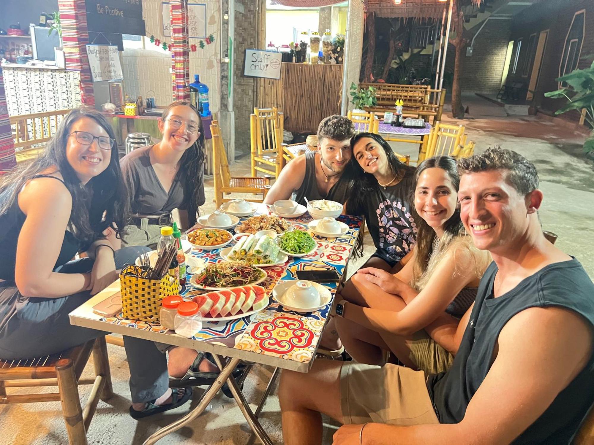 Hakuna Matata Homestay 마이쩌우 외부 사진