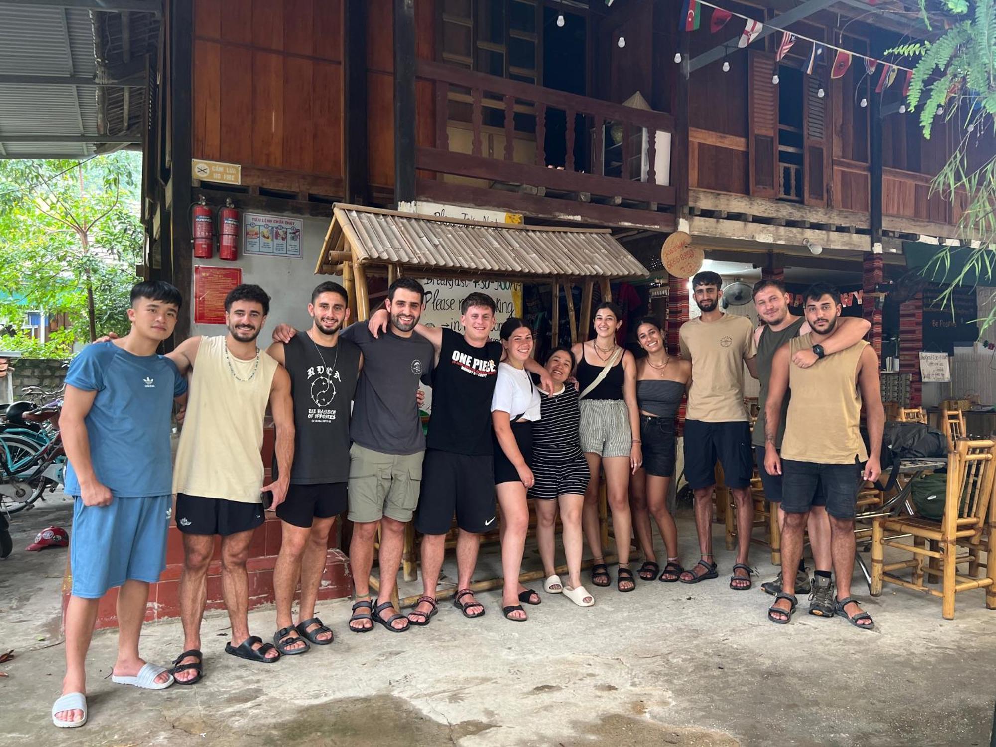 Hakuna Matata Homestay 마이쩌우 외부 사진
